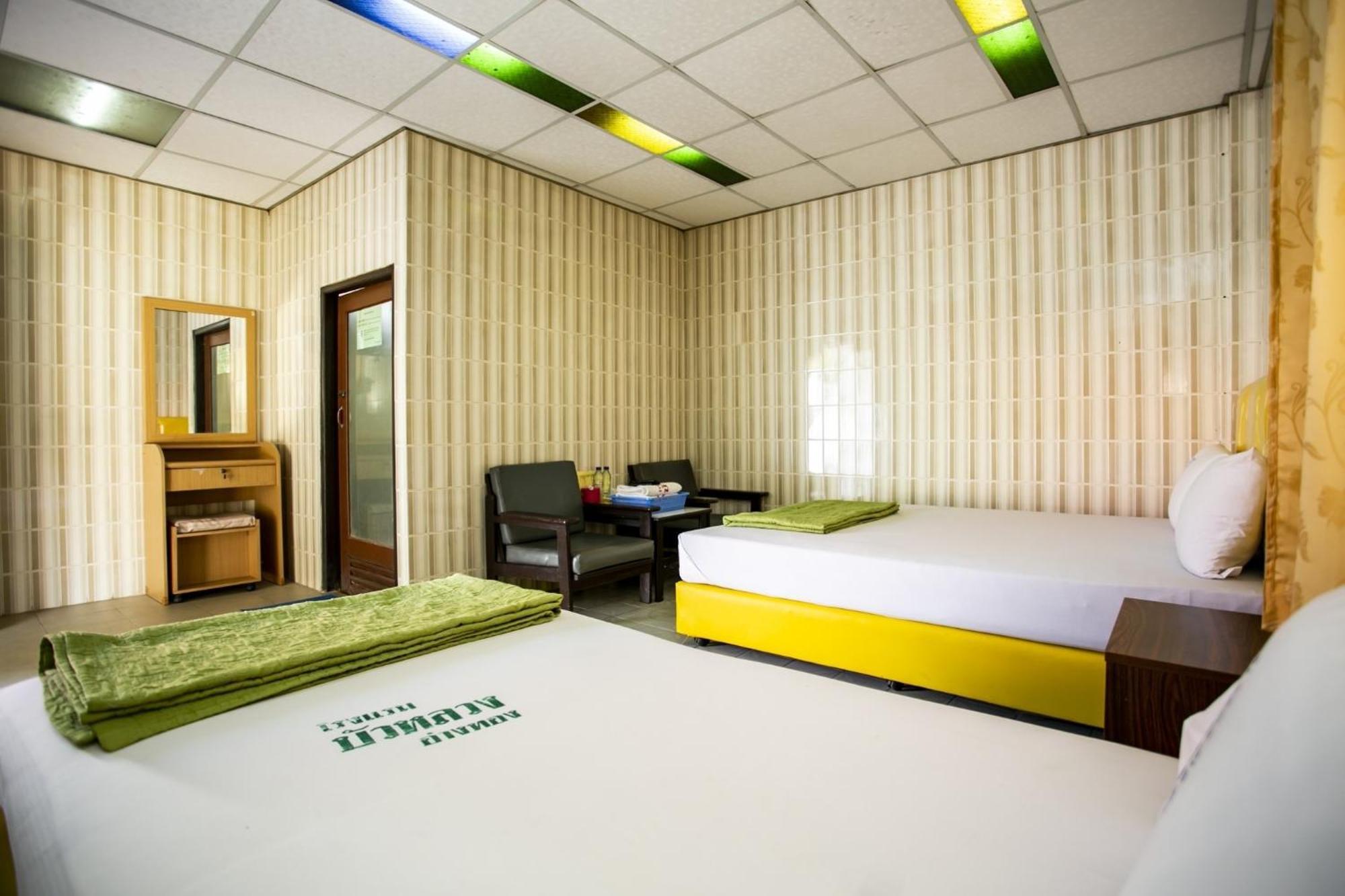 Bualuang Hotel Ang Thong Zewnętrze zdjęcie