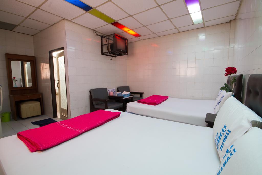 Bualuang Hotel Ang Thong Zewnętrze zdjęcie