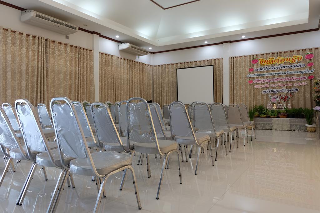 Bualuang Hotel Ang Thong Zewnętrze zdjęcie
